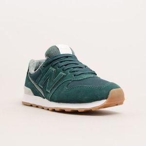 New Balance 996 Leather Suede Lace-Up Sneakers 9.5